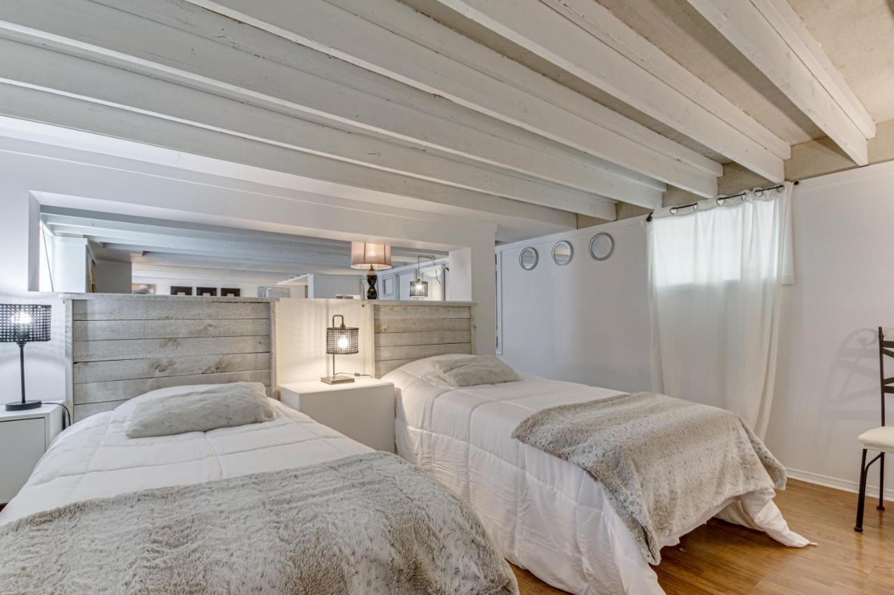 Le Petit Manoir Spa Et Vue Sur Riviere St Maurice Grandes Piles Bagian luar foto